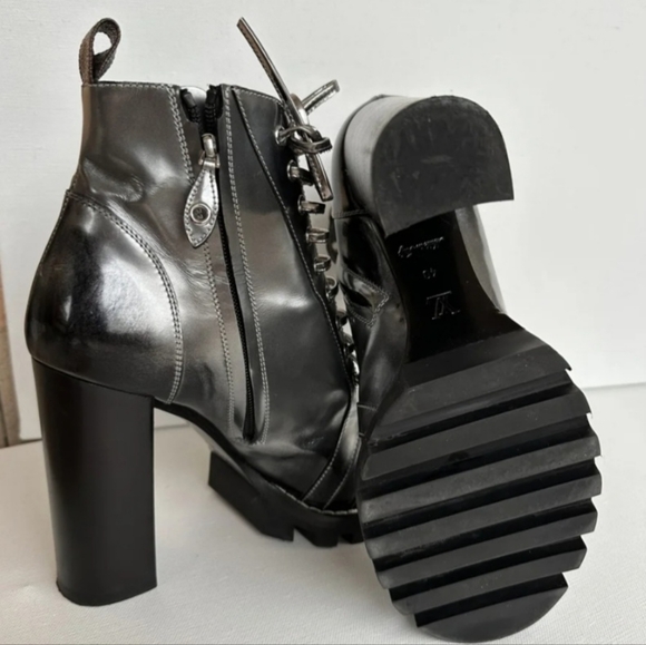 LOUIS VUITTON Silver 'Star Trail' Leather Boots (BNWOB) - Picture 5 of 9